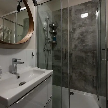Luxury In City -13- Studio Apartment Lodz